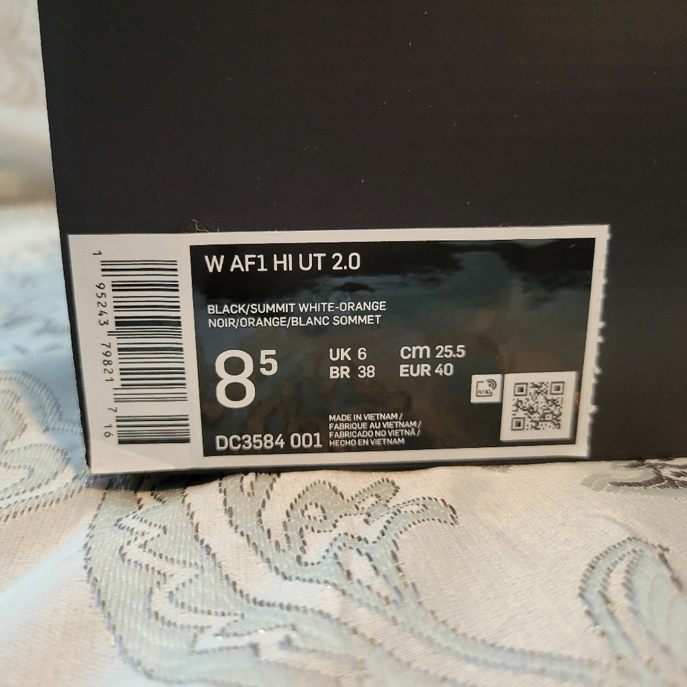 Nike Air Force 1 High Utility 2.0  Women's Boot. Black, Size 8.5W. *NEW IN BOX* - Picture 13 of 16